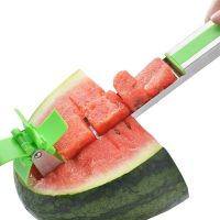Ніж слайсер для нарізки кавуна і дині Sunroz Watermelon Slicer, кухонне пристосування для різання кубиками фруктів у формі млина, Арбузорезка