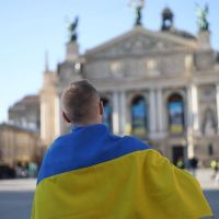 Великий тканинний прапор України 145х90 см жовто-синій, український з кишенею для флагштока на стіну, держак, жовтий з синім 145 х 90 BookOpt габардин
