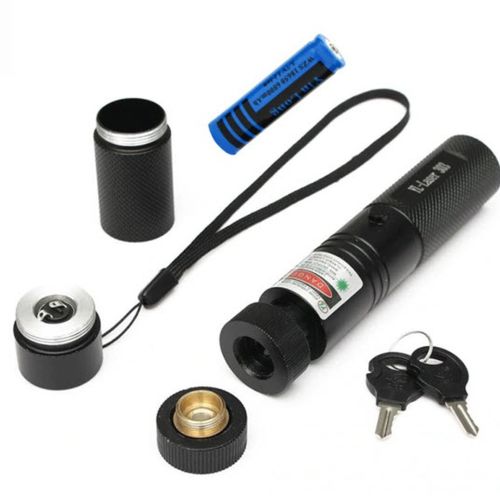 Потужна лазерна указка Green Laser Pointer YL - 303 1000mw, акумуляторний зелений лазер з ключем BL-303 діодний з насадкою ефектів для презентації