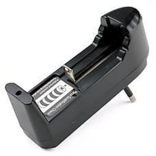 Зарядное устройство для аккумуляторов 18650 3.7v BLC-001