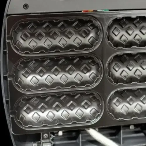 Сосисочница Domotec KB-888 апарат для приготування хот-догів і сосикок на паличці на 6 клітинок 800W, Вафельниця Домотек для корн-догів 800Вт Біла