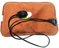 Электрическая водяная грелка Hot Water Bag HD-03 для согревания рук 500W Плюшевая мягкая муфта электрогрелка с подогревом 34х24 см от сети Коричневая