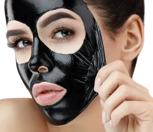 Черная маска для лица Dermacol Black Peel Off Mask в тюбике 120мл. против Угрей и Черных Точек