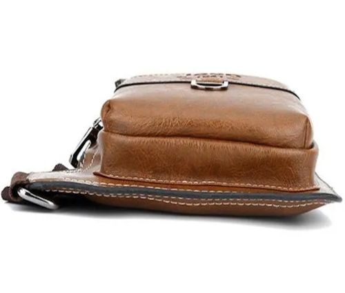 Чоловіча сумка рюкзак через плече Jeep Bags 777 38х18 см нагрудна сумка бананка на груди з отвором для навушників зі штучної шкіри Коричнева