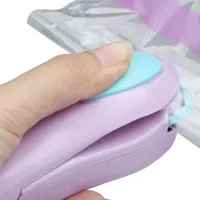 Ручний міні зварювач пакетів Type Mini Sealing 10x4 см, запаювач пакувальник для зберігання продуктів і речей в поліетиленових пакетах на батарейках