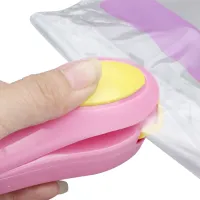 Ручний міні зварювач пакетів Type Mini Sealing 10x4 см, запаювач пакувальник для зберігання продуктів і речей в поліетиленових пакетах на батарейках