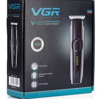 Професійна акумуляторна машинка для стрижки волосся і бороди VGR V-020 бездротовий водонепроникний тример з насадками для вусів USB зарядкою