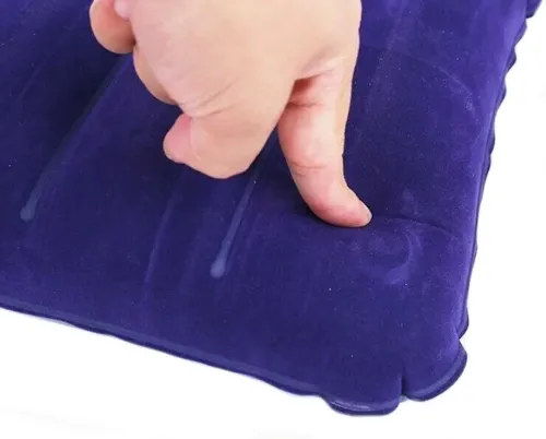 Туристическая надувная подушка Intex Inflatable Pillow 68672 47x30 см флокированная для плавания и путешествий Накладка под голову для кемпинга Синяя