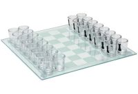 Подарунковий ігровий набір П'яні шахи Game Chess GB-086 настільна алко гра 25х25 см комплект шахів чарок і скляною дошкою для дорослих